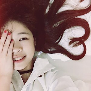 覃瑶
