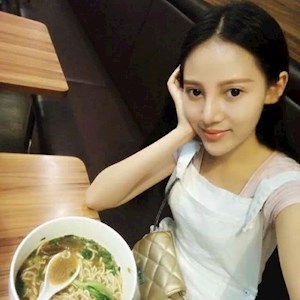 王雯