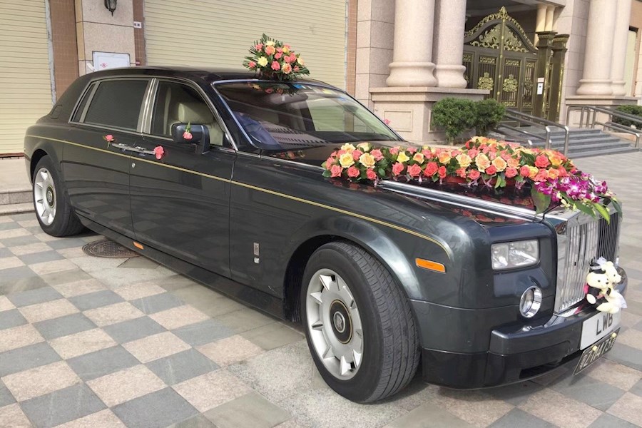 【婚车租赁】租飞机租婚车有新款奔驰S级宝马车队和劳斯莱斯/法拉利