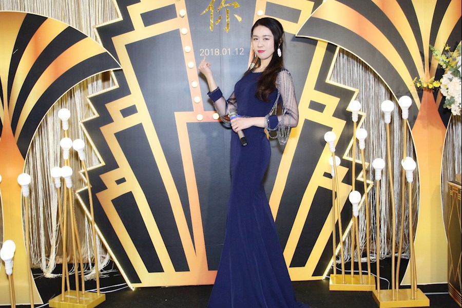 深圳女歌手Laney中英文女歌手