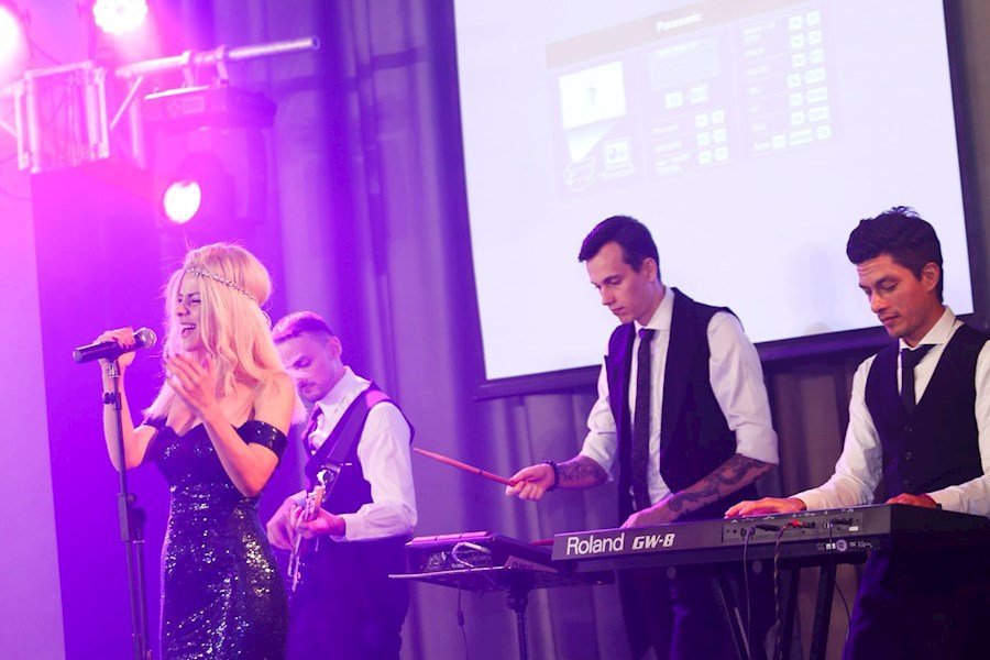 SGS 客户答谢晚宴外籍乐队暖场