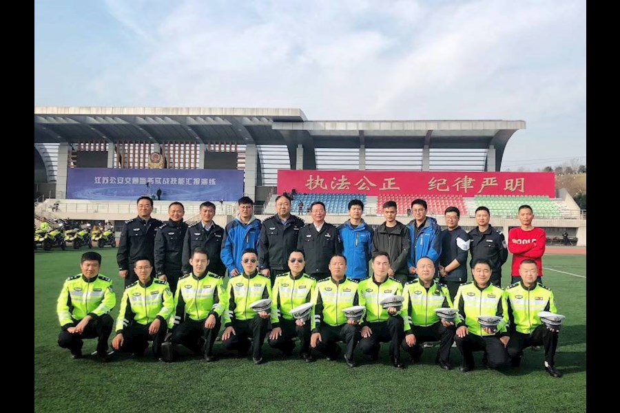 江苏警官学院 无人机编队表演