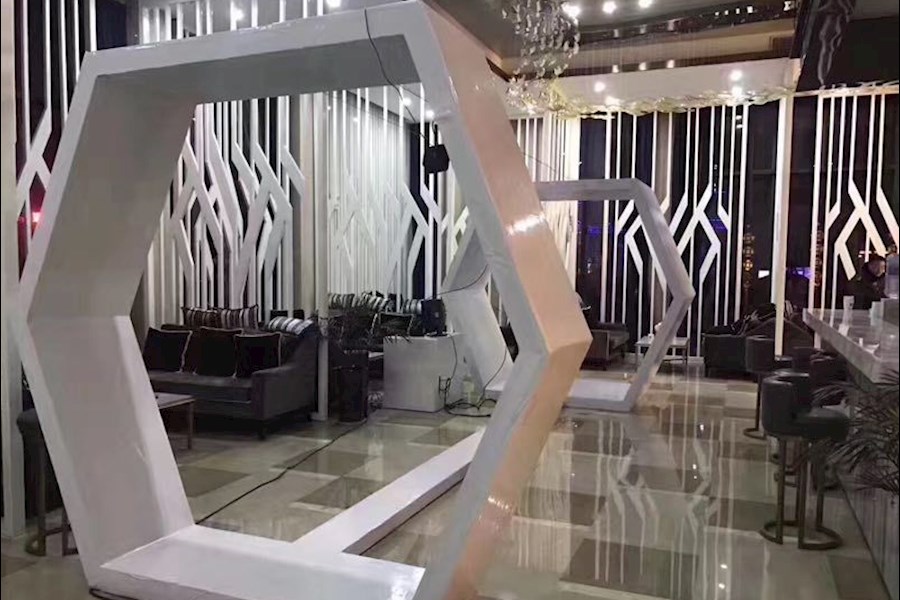 VR互动游戏《高空救猫》