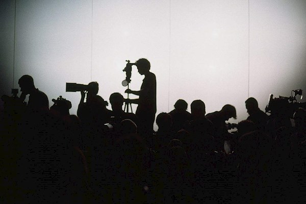 珠海需要二名摄像师