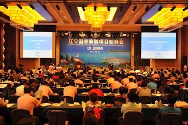 广州会议需要摄影师摄像师