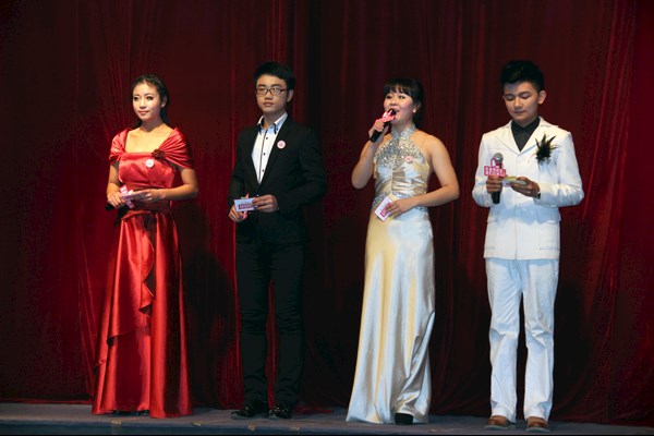 广州发布会需要一名国粤语女主持人