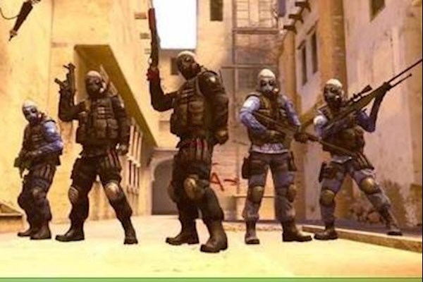 广州需要四名cosplay与客人合影