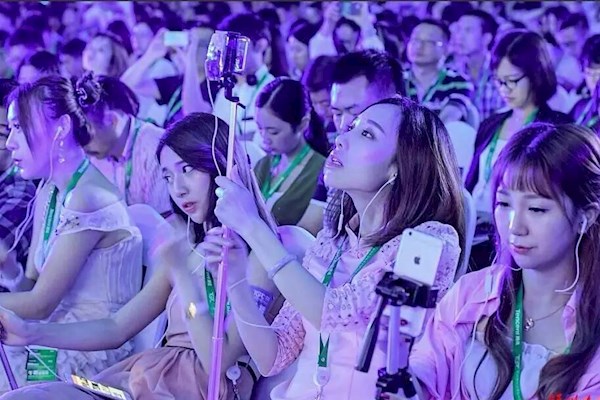 找沈阳主播，只需现场讲解活跃气氛，不需要有粉丝