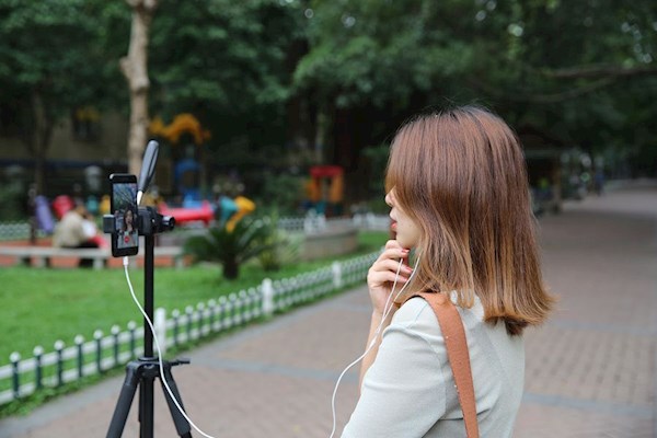 服装品牌需要网红网上推广