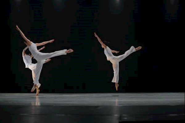 惠州室内路演需要一男一女现代舞