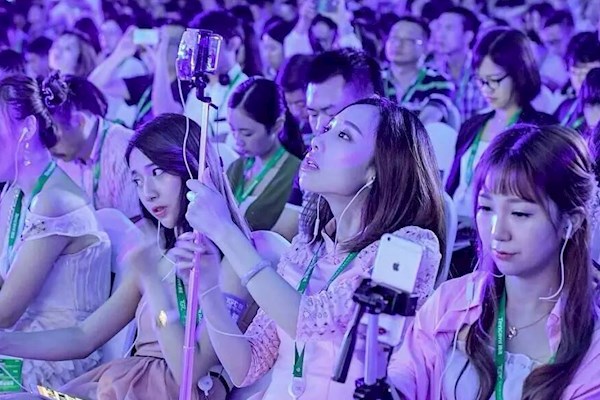 派对活动主持人