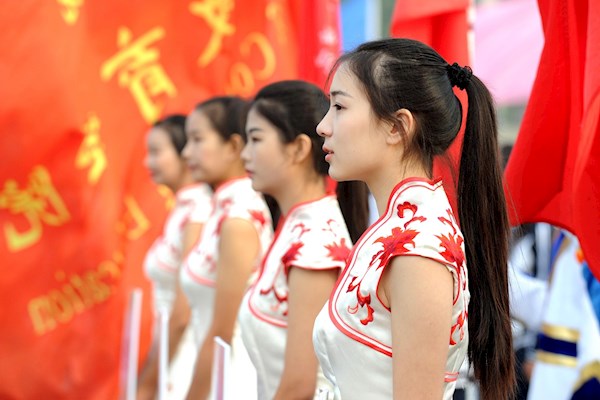 代理商大会需2个礼仪