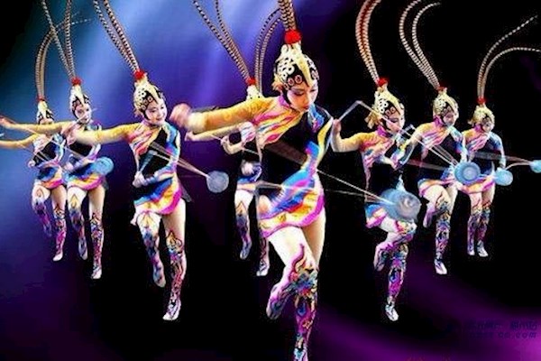 年初一佛山需要抖空竹演员锣鼓队，喷火民俗表演