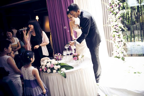 肇庆2.14需要婚礼跟拍摄影