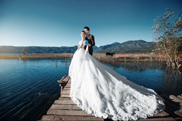 杭州急单：需摄影师拍定妆照