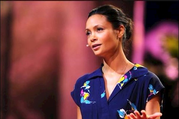 演讲视频背景制作