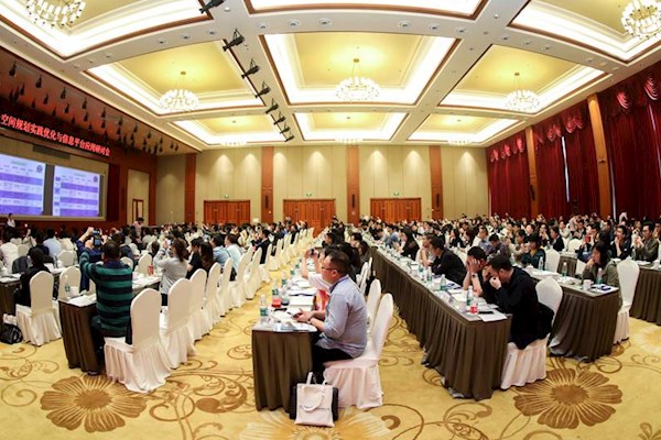 山东肥城会议需要一名摄影师