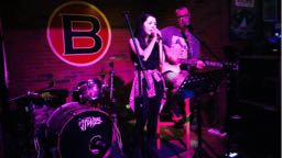 吉他弹唱Black Hole