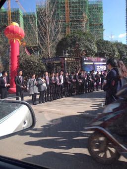 张明明