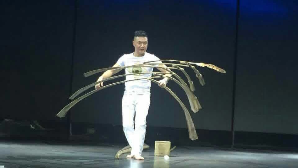 平衡术（一根羽毛的重量）