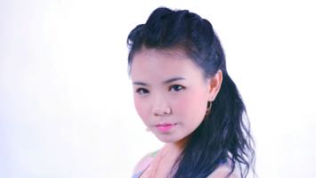 气质女歌手－赵洁莹