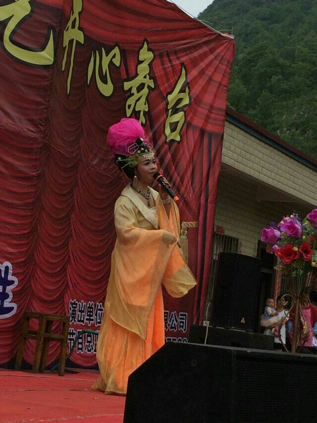 夏明男主持