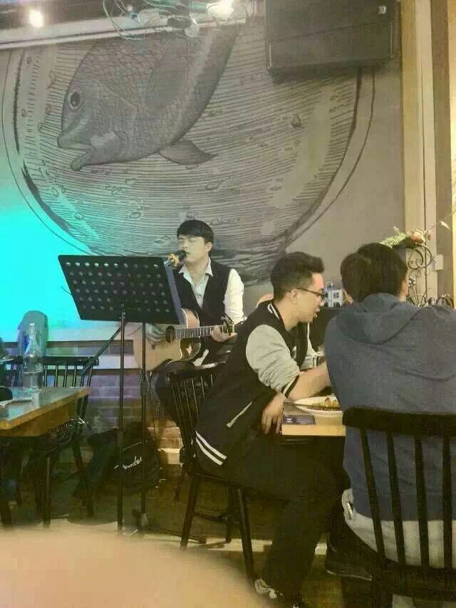 成诗扬