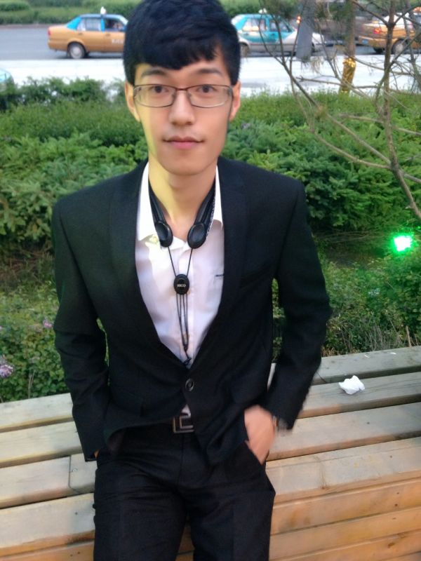 刘潇