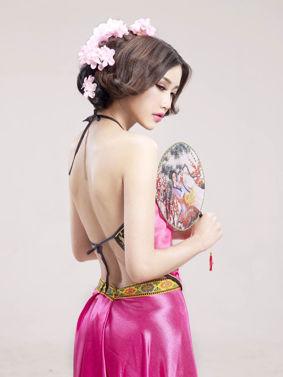 于奚谣