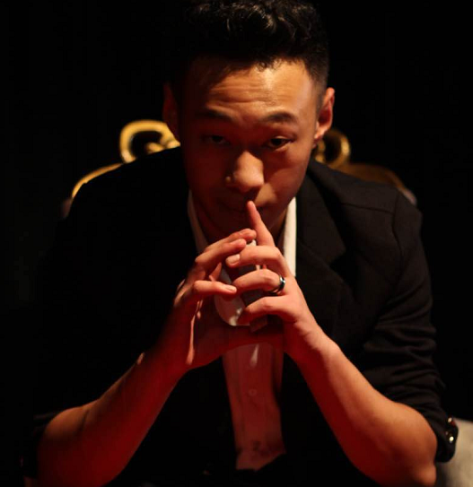 杨明