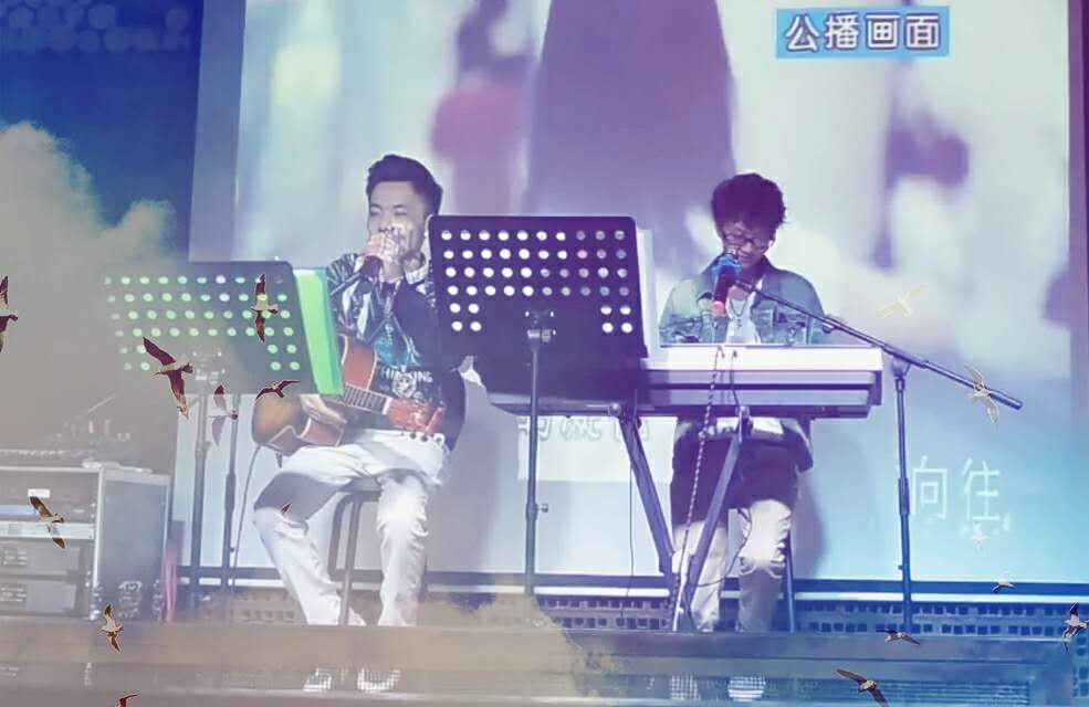 餐吧驻唱表演-神峰乐队
