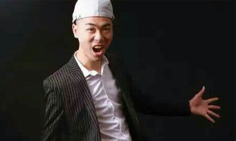 餐吧，酒吧，驻场实力弹唱歌手-李想