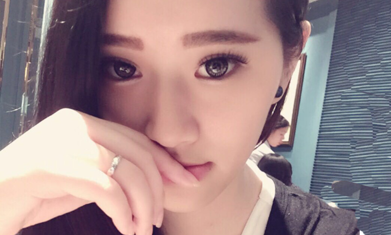 气质女歌手——Anna