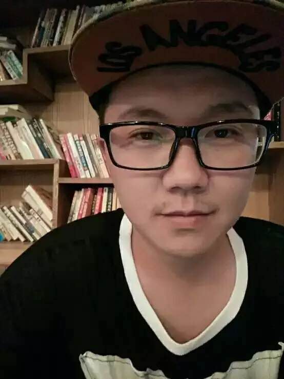 吉他男歌手--小波