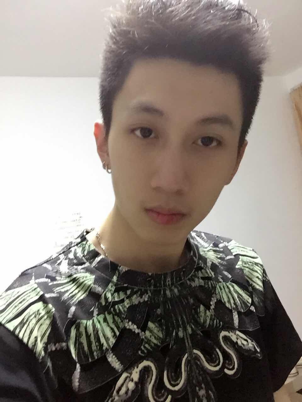 李一冰