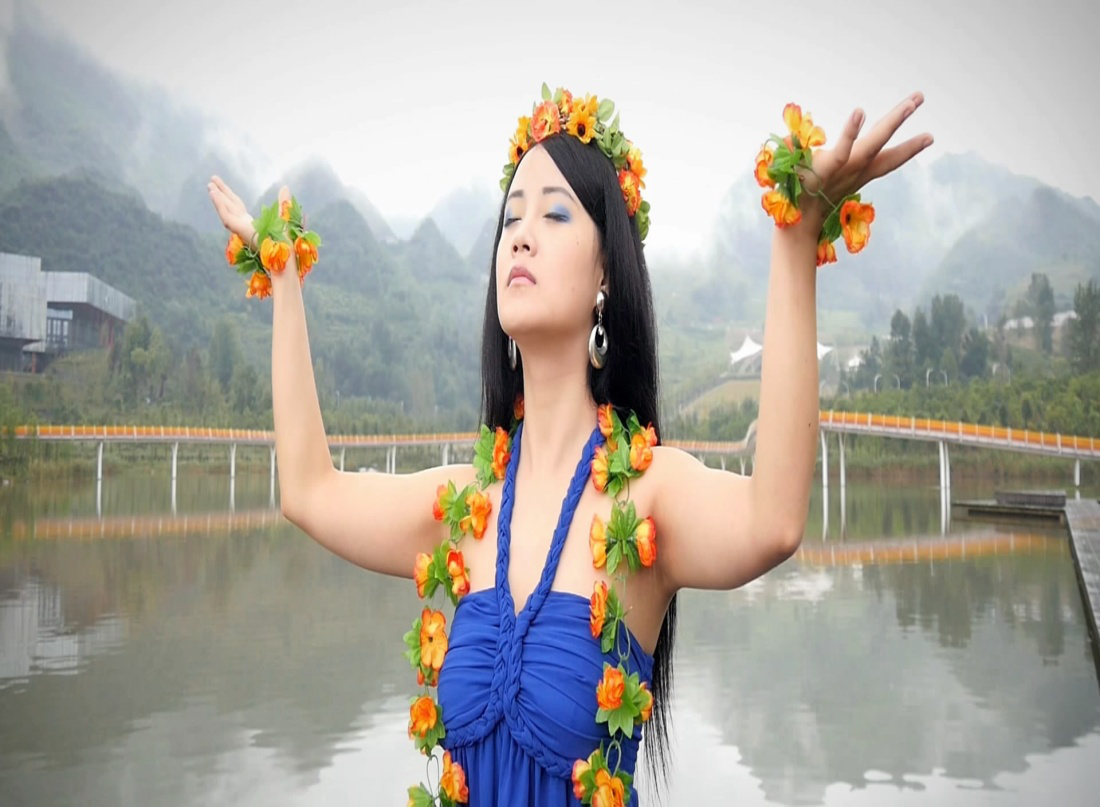 颜婷易兰