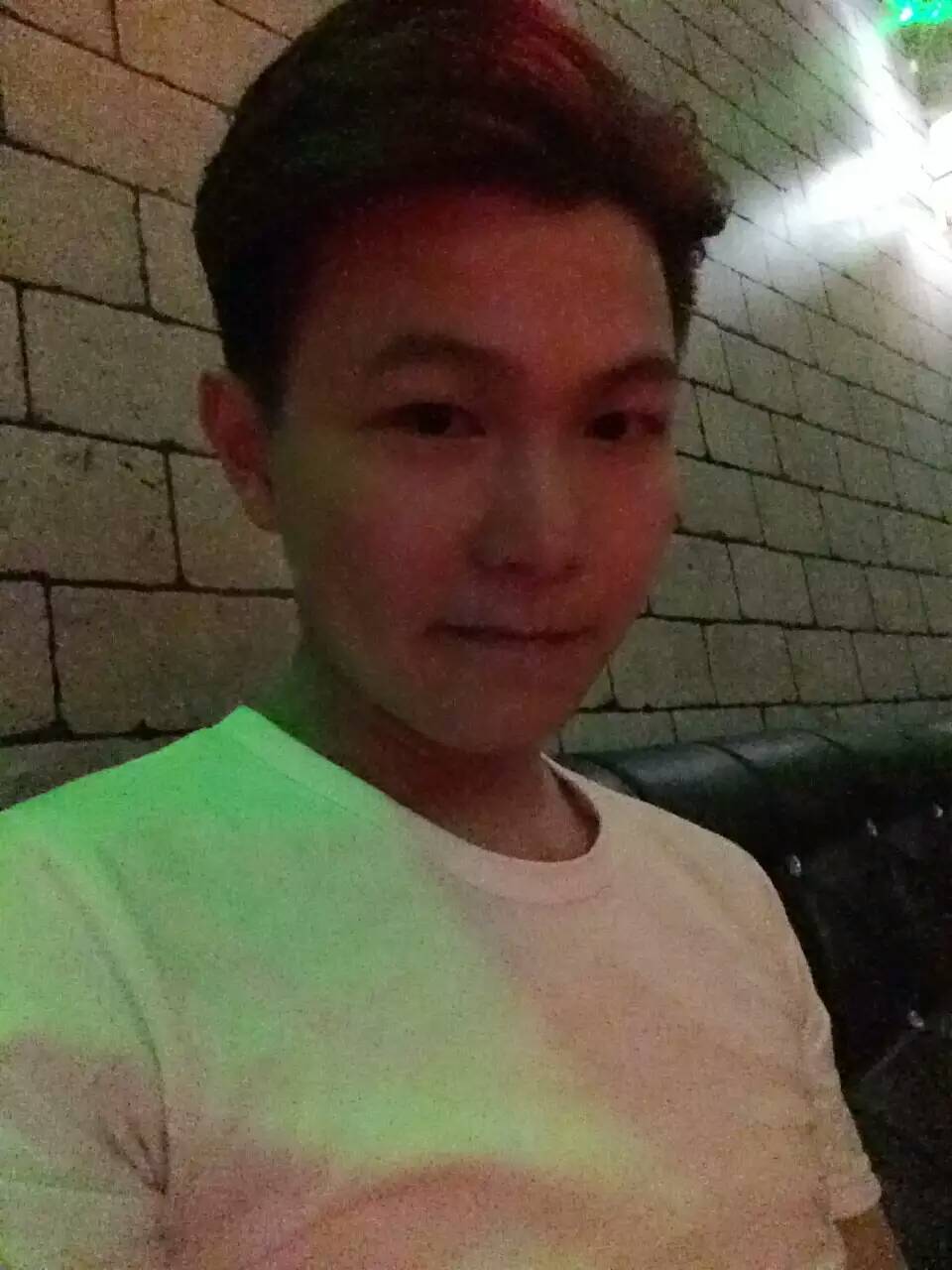  陈健