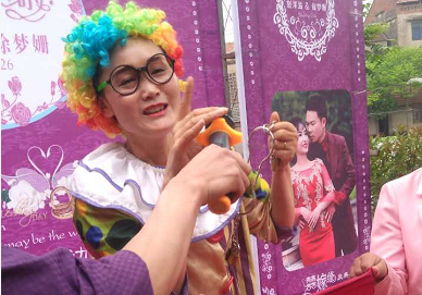 商演，小丑暖场-俏丽