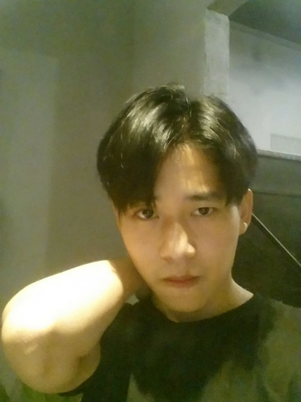 李傲