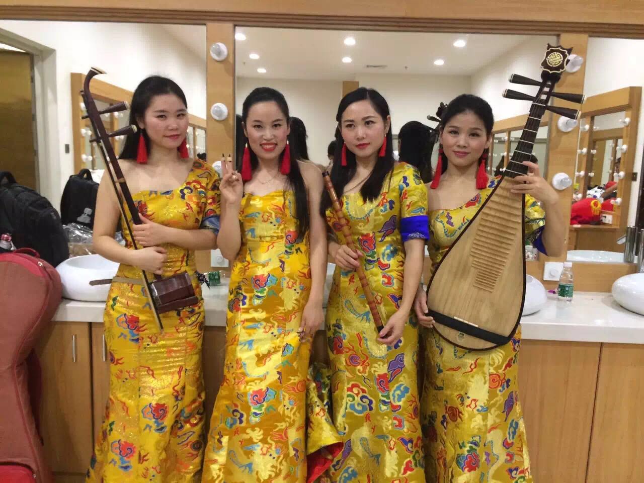 古筝民乐女子乐坊-芳芳