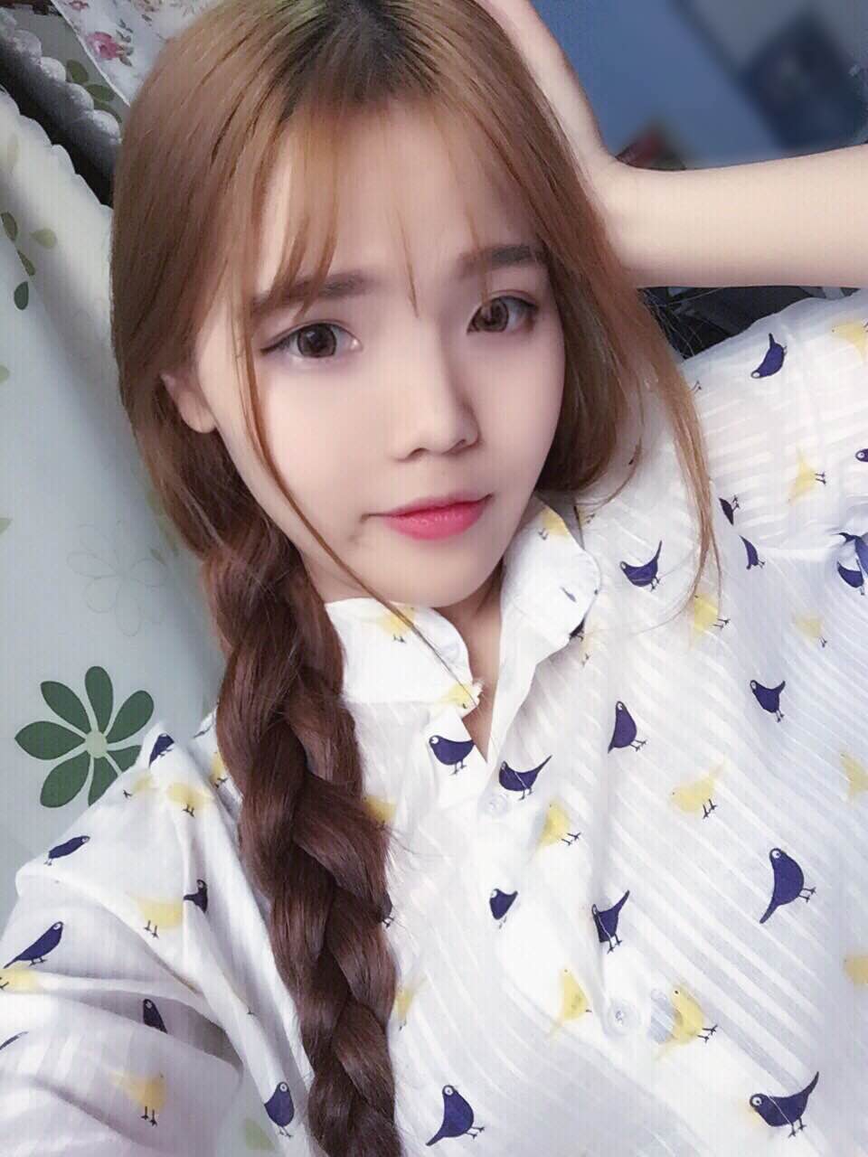 鲁家欣