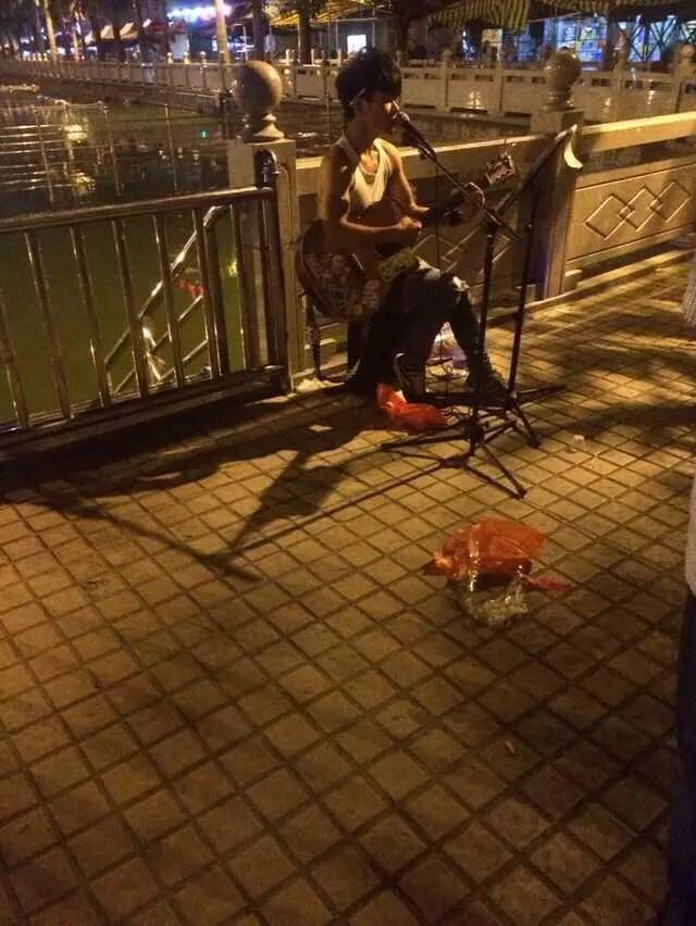 卢俊开