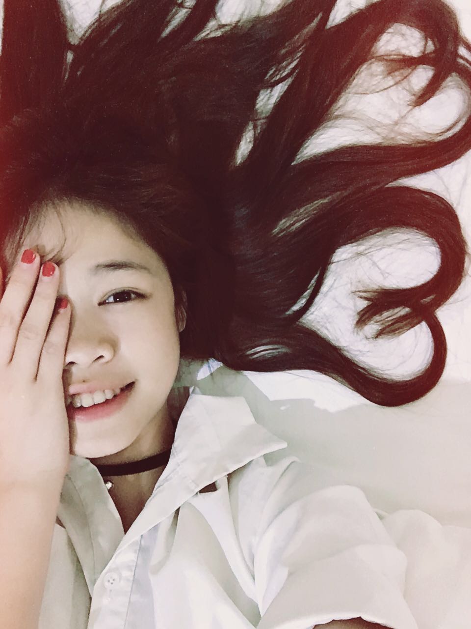 覃瑶