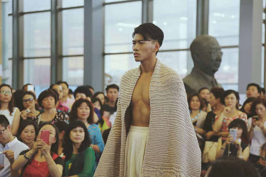 李应超
